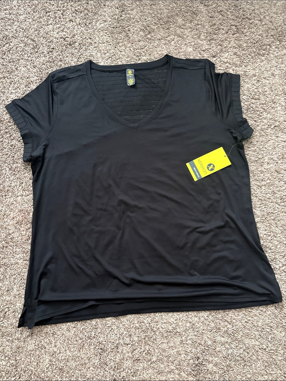 Xersion Black V-Neck Short Sleeve Active Tee